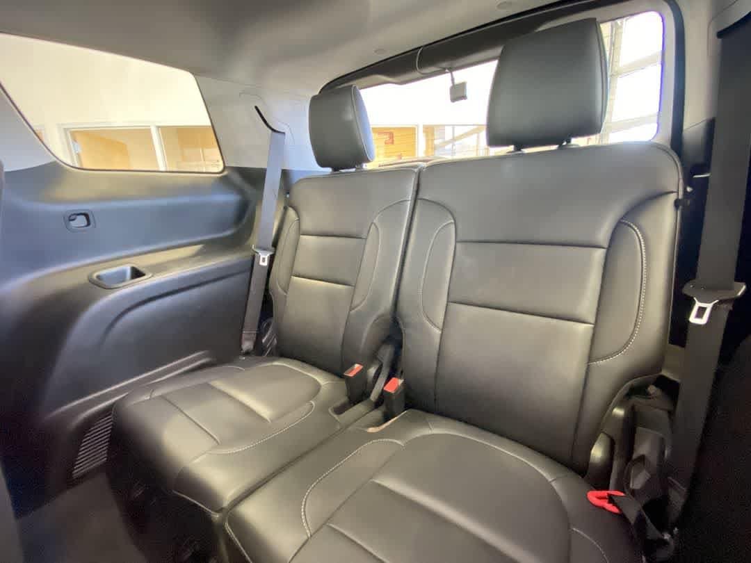 Thumbnail: 2018 GMC Acadia - 26