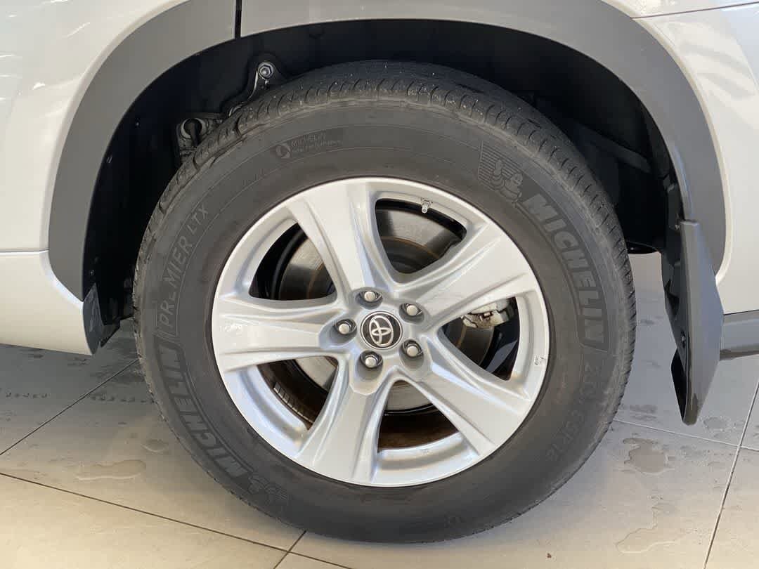 Thumbnail: 2024 Toyota Highlander - 13