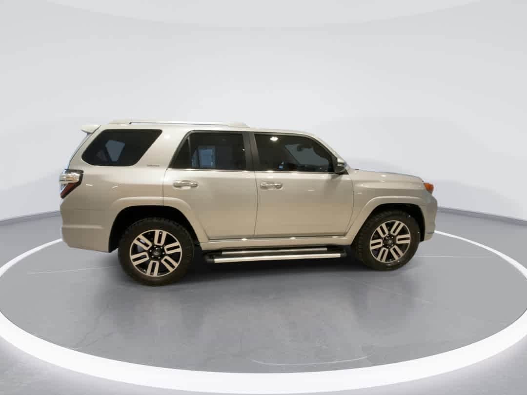 Thumbnail: 2021 Toyota 4Runner - 9