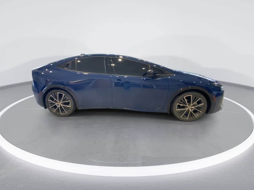 Thumbnail: 2023 Toyota Prius - 9