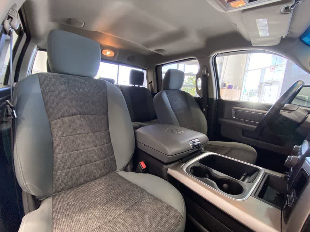 Thumbnail: 2019 RAM 1500 Classic - 26