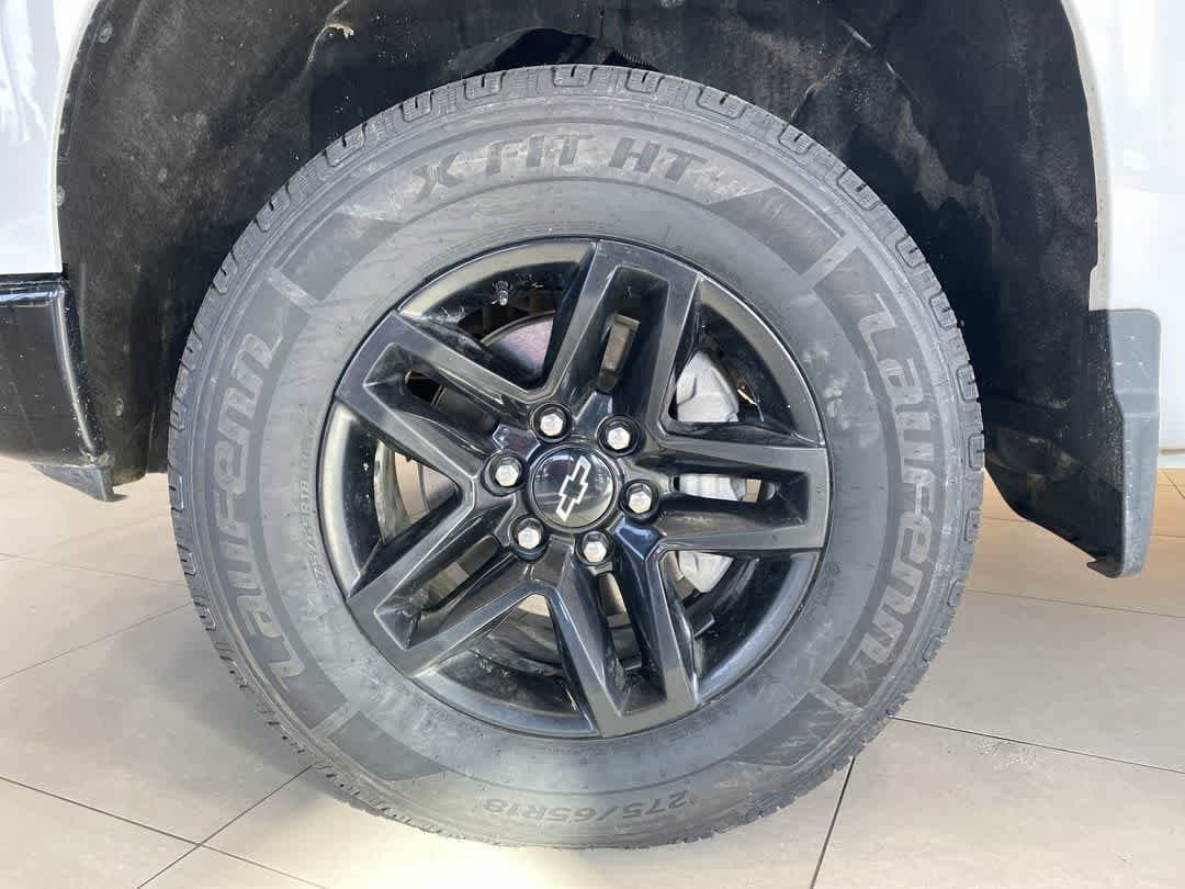 Thumbnail: 2023 Chevrolet Silverado 1500 - 13