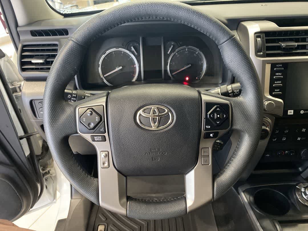 Thumbnail: 2022 Toyota 4Runner - 14