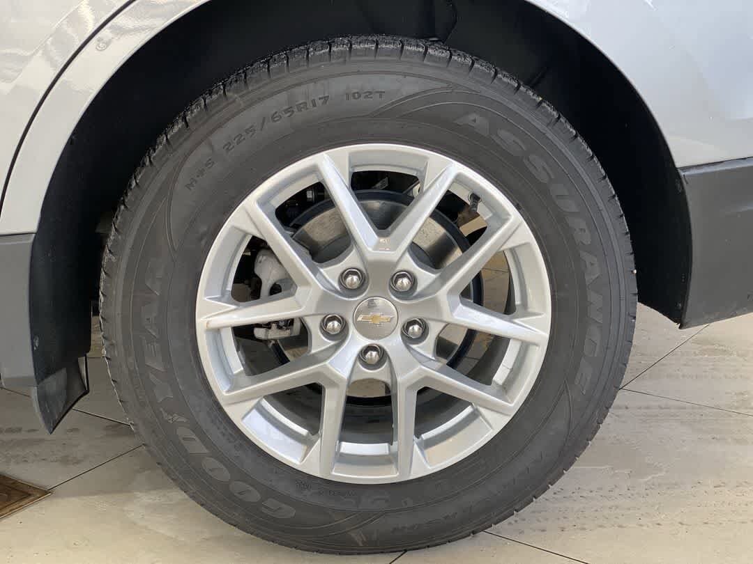 Thumbnail: 2024 Chevrolet Equinox - 13