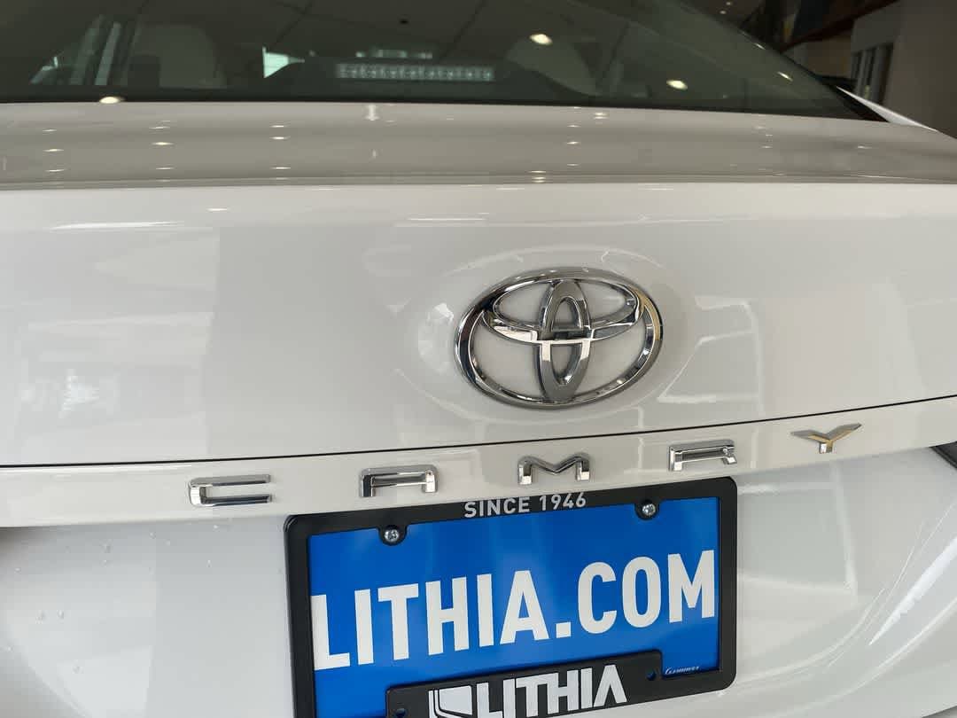 Thumbnail: 2024 Toyota Camry - 10