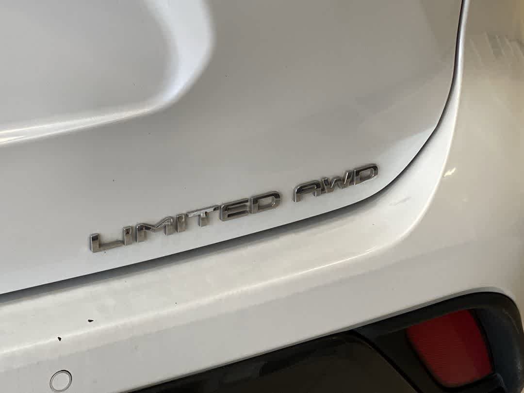 Thumbnail: 2023 Toyota Highlander - 12