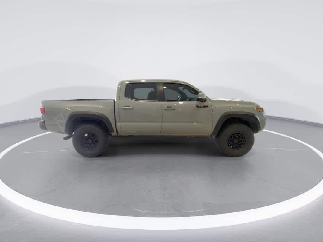 Thumbnail: 2021 Toyota Tacoma - 9