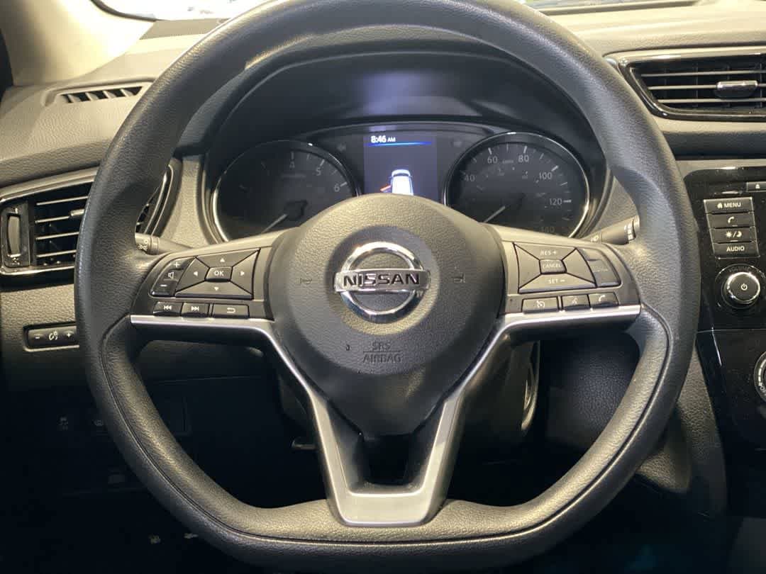 Thumbnail: 2021 Nissan Rogue Sport - 17