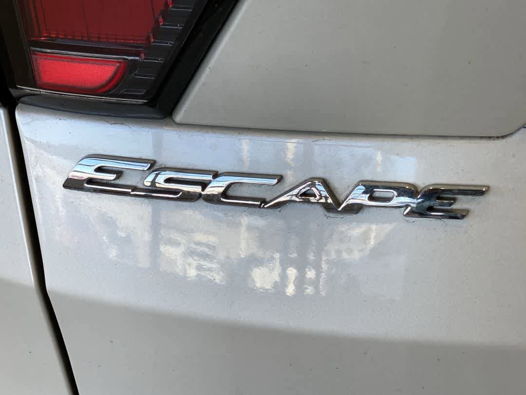 Thumbnail: 2018 Ford Escape - 11