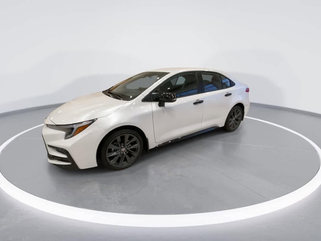 Thumbnail: 2025 Toyota Corolla - 4