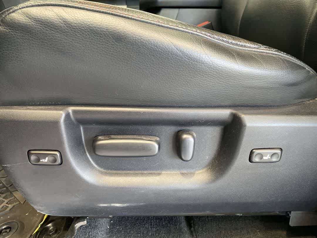 Thumbnail: 2021 Toyota Sequoia - 14