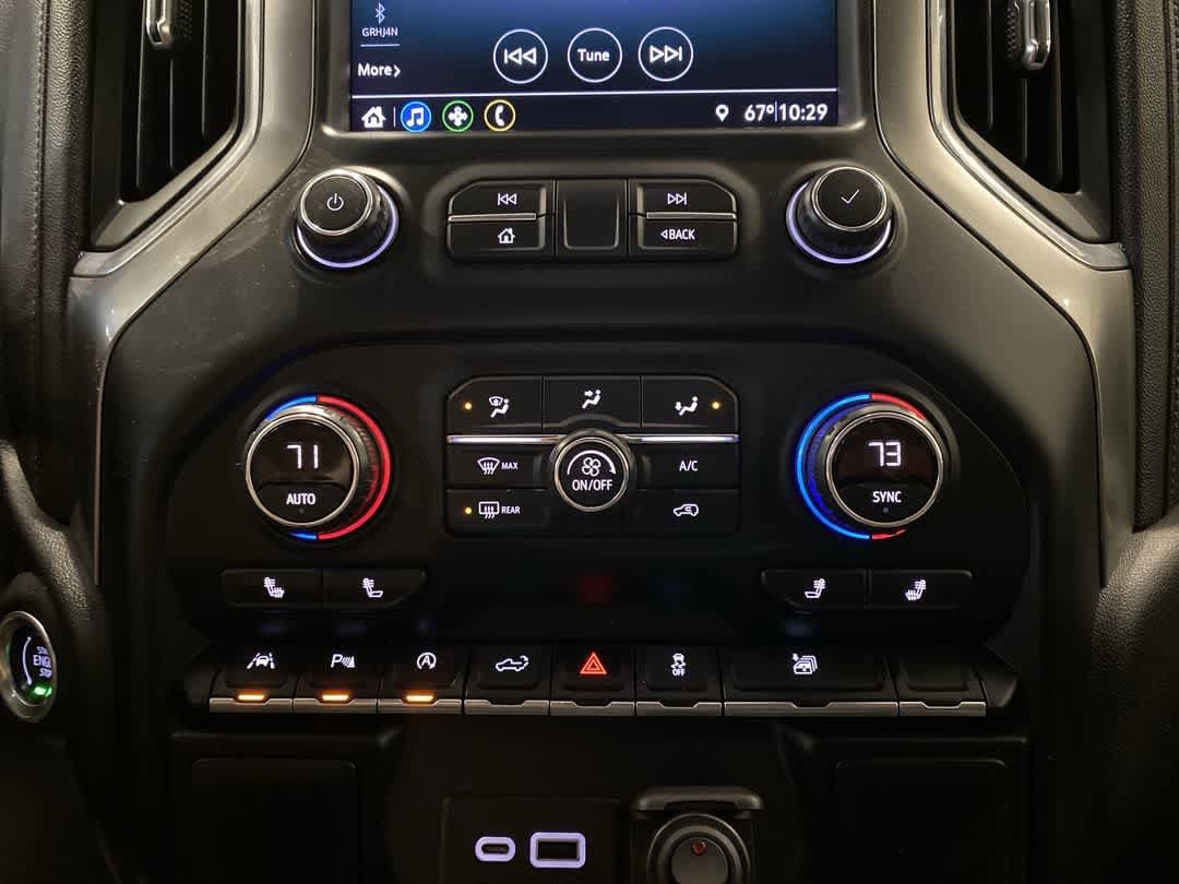 Thumbnail: 2019 Chevrolet Silverado 1500 - 19