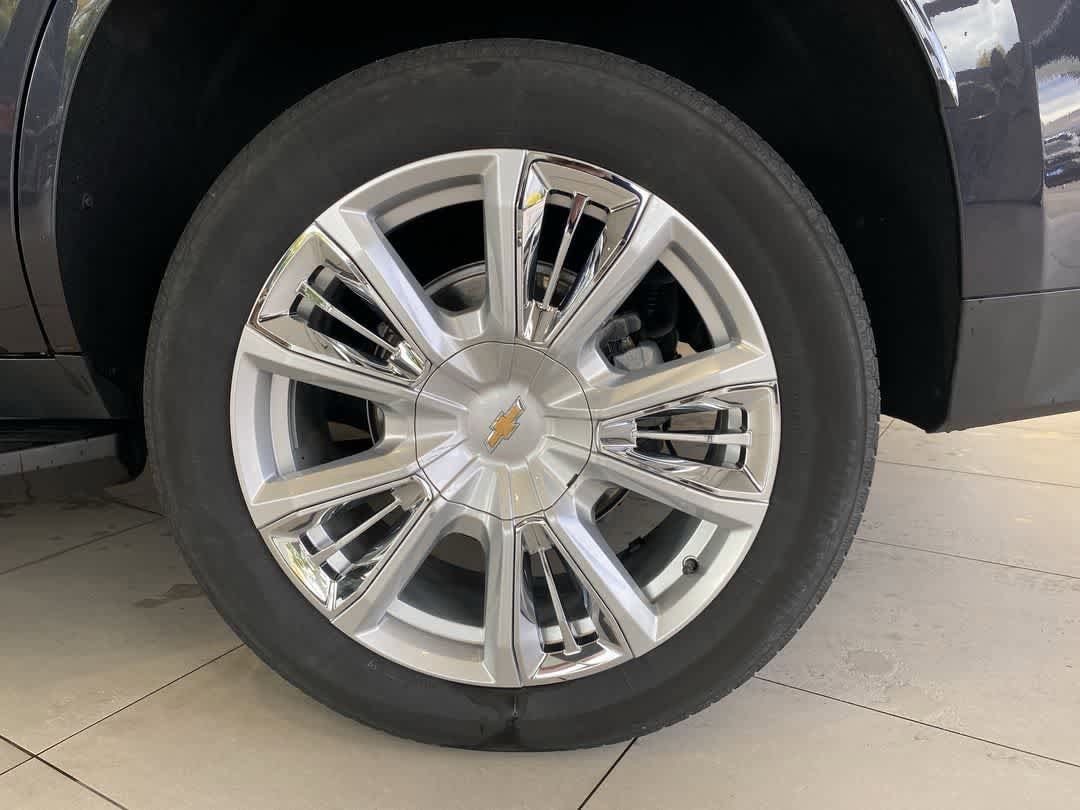 Thumbnail: 2022 Chevrolet Tahoe - 12