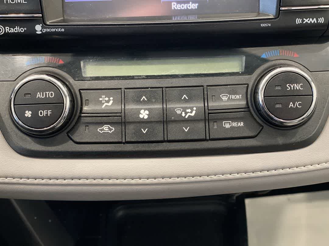 Thumbnail: 2016 Toyota RAV4 - 21