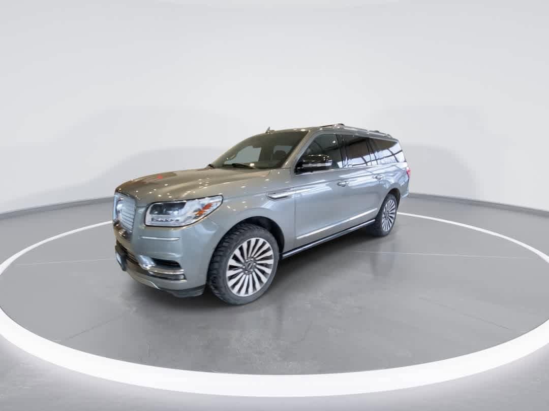 Thumbnail: 2020 Lincoln Navigator L - 4