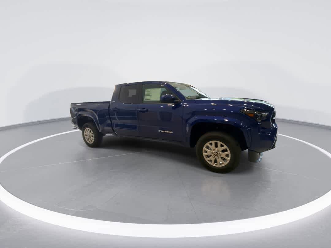 2025 Toyota Tacoma SR5 photo 2