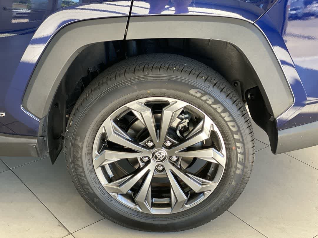 Thumbnail: 2025 Toyota RAV4 - 13
