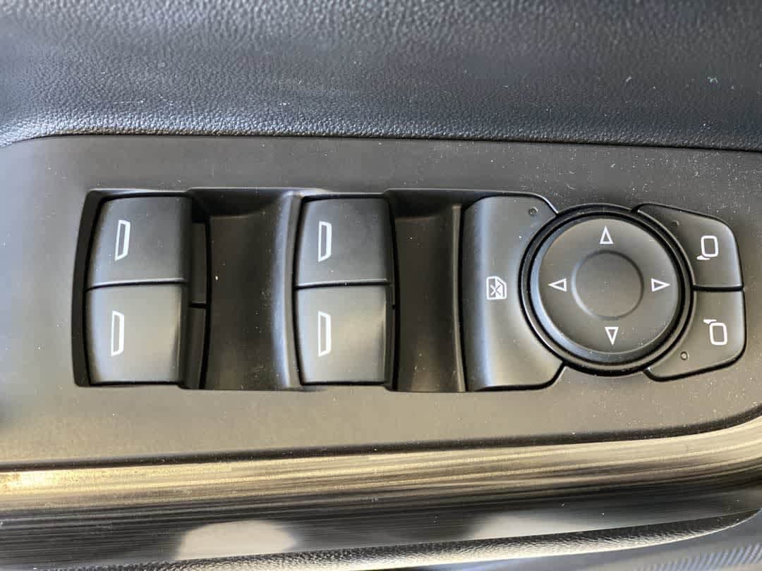 Thumbnail: 2018 GMC Acadia - 16