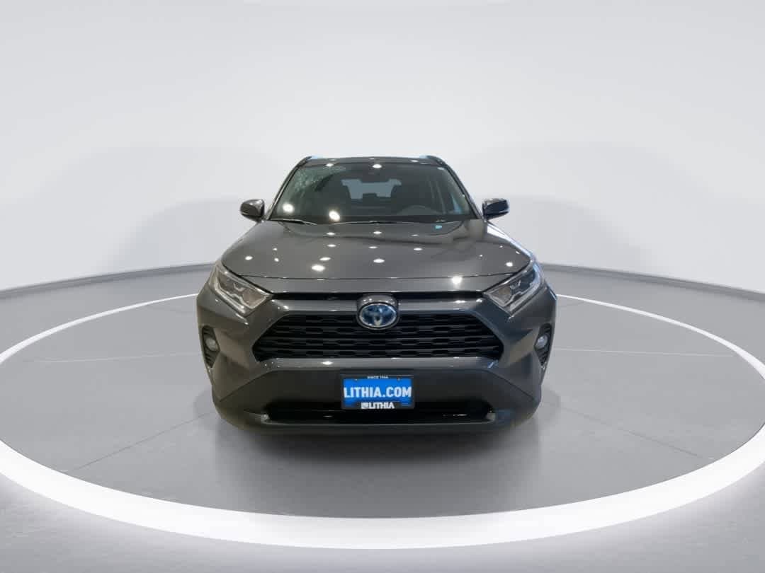 Thumbnail: 2021 Toyota RAV4 - 3