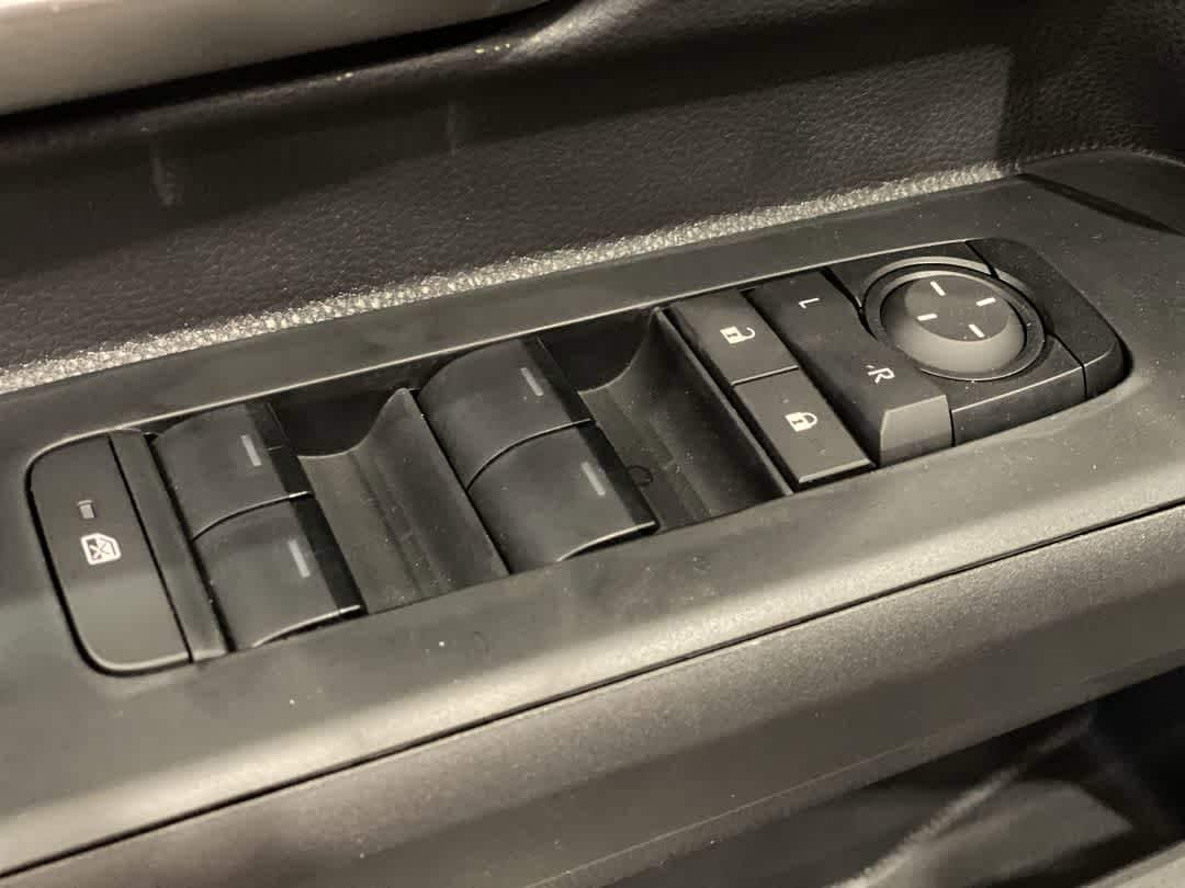 Thumbnail: 2025 Toyota Tacoma - 15