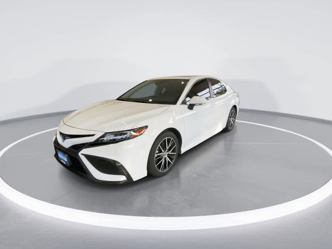 Thumbnail: 2022 Toyota Camry - 4