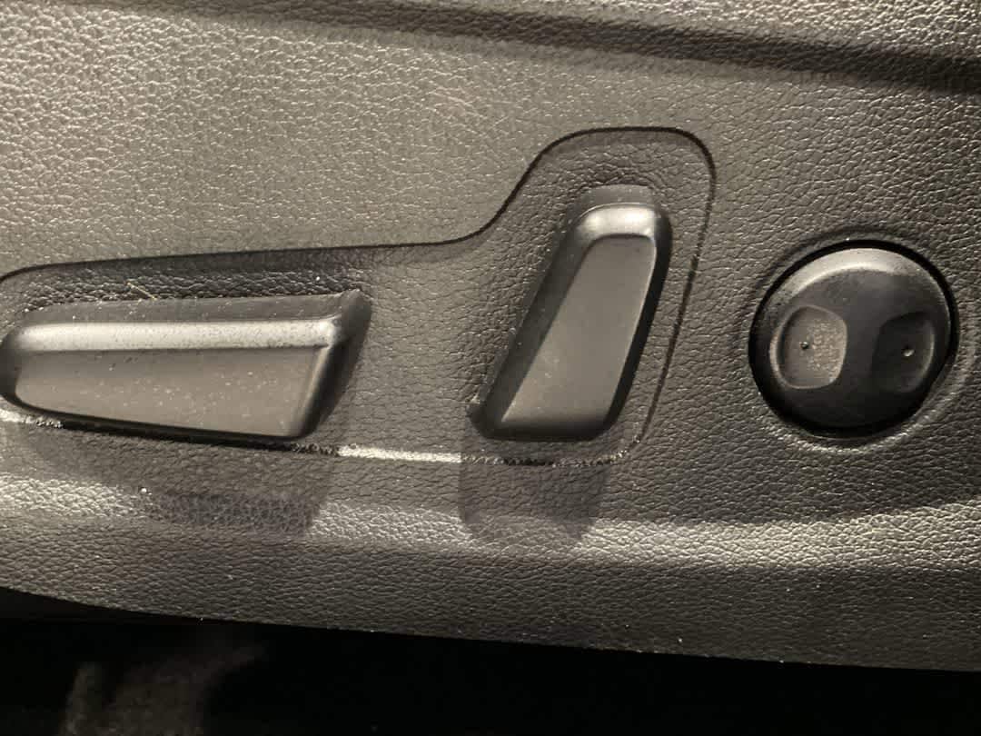 Thumbnail: 2023 Hyundai Santa Fe - 15