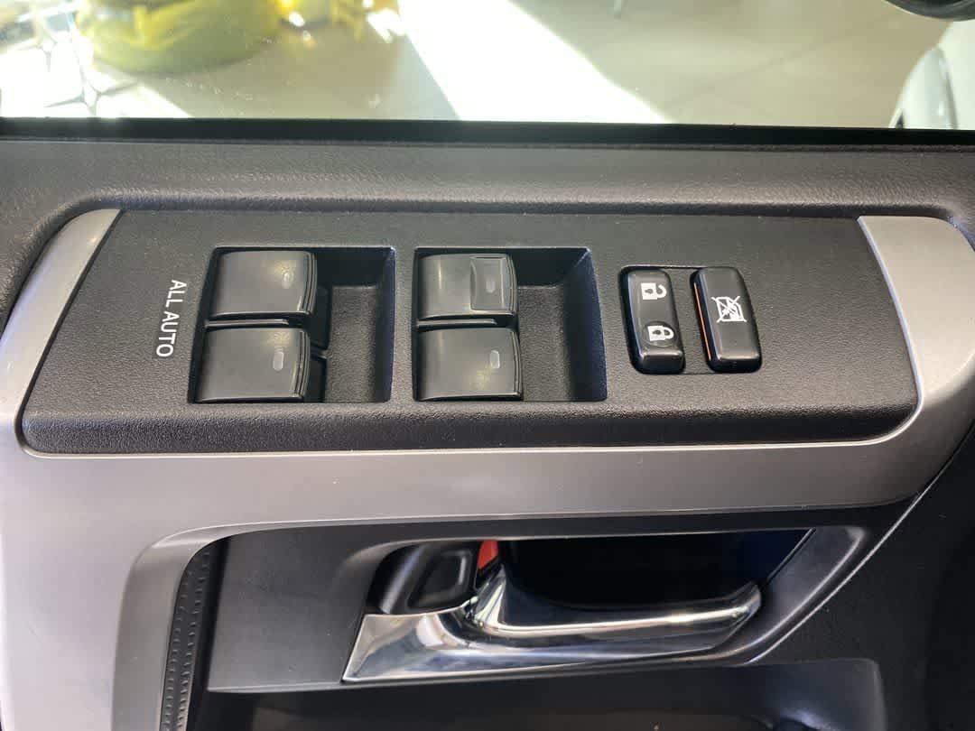 Thumbnail: 2018 Toyota 4Runner - 13