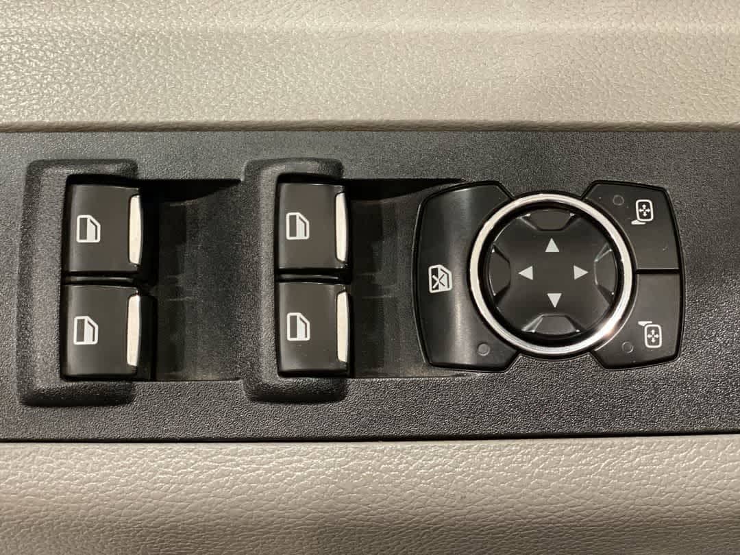 Thumbnail: 2017 Ford F-350 - 16