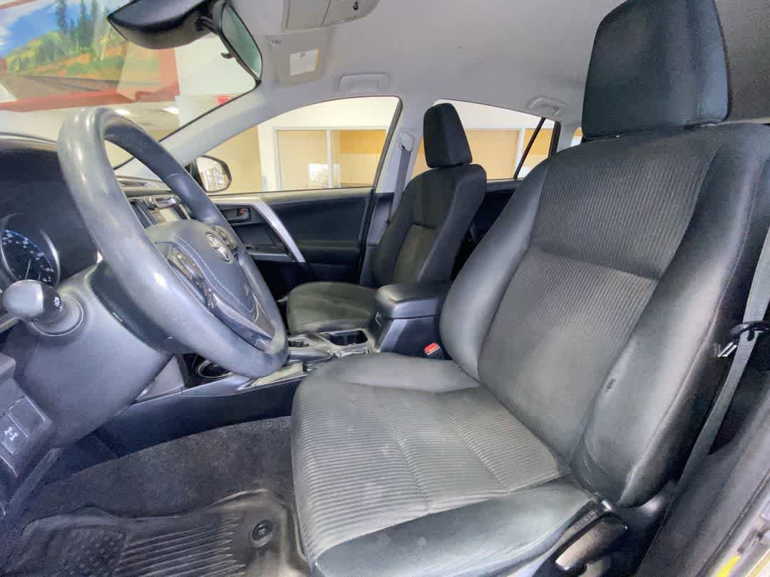 Thumbnail: 2018 Toyota RAV4 - 13