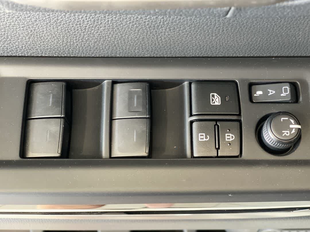 2024 Toyota Tundra Limited - Photo 16