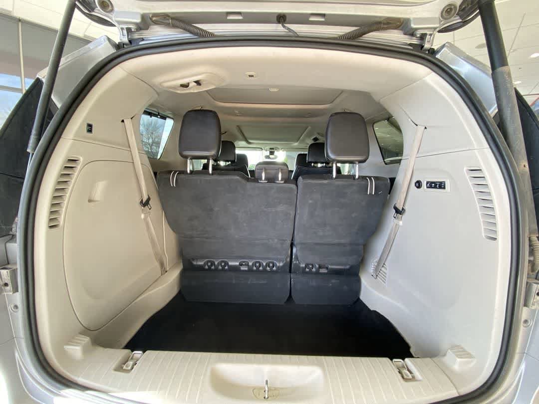 Thumbnail: 2018 Chrysler Pacifica - 28