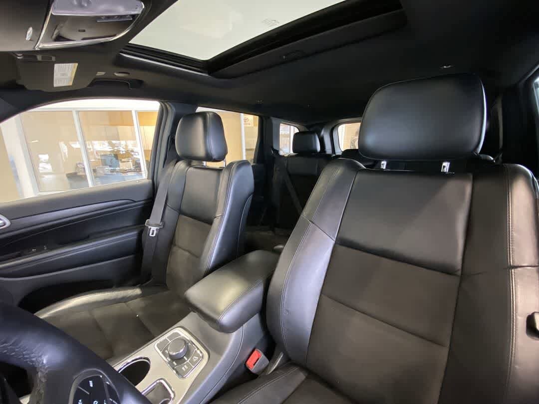 Thumbnail: 2020 Jeep Grand Cherokee - 14