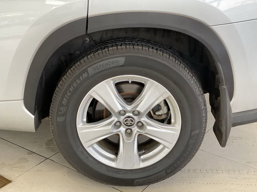 Thumbnail: 2021 Toyota Highlander - 13