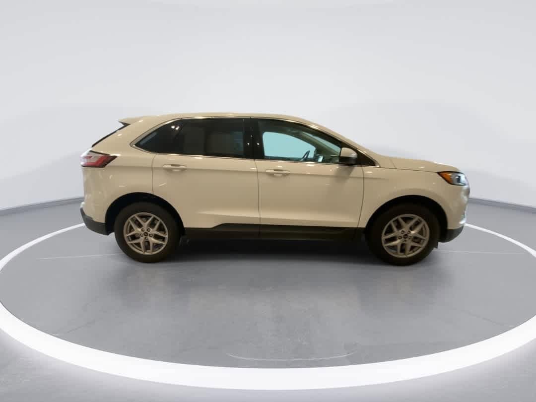 Thumbnail: 2024 Ford Edge - 9