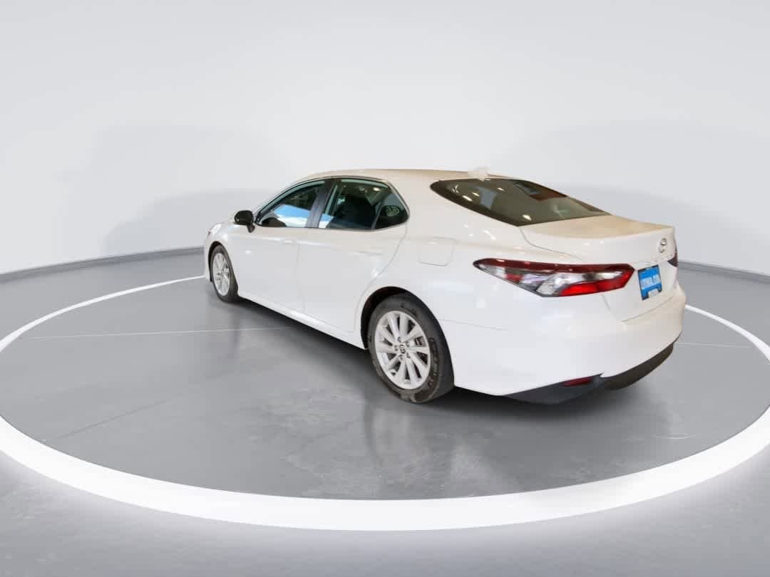 Thumbnail: 2022 Toyota Camry - 6