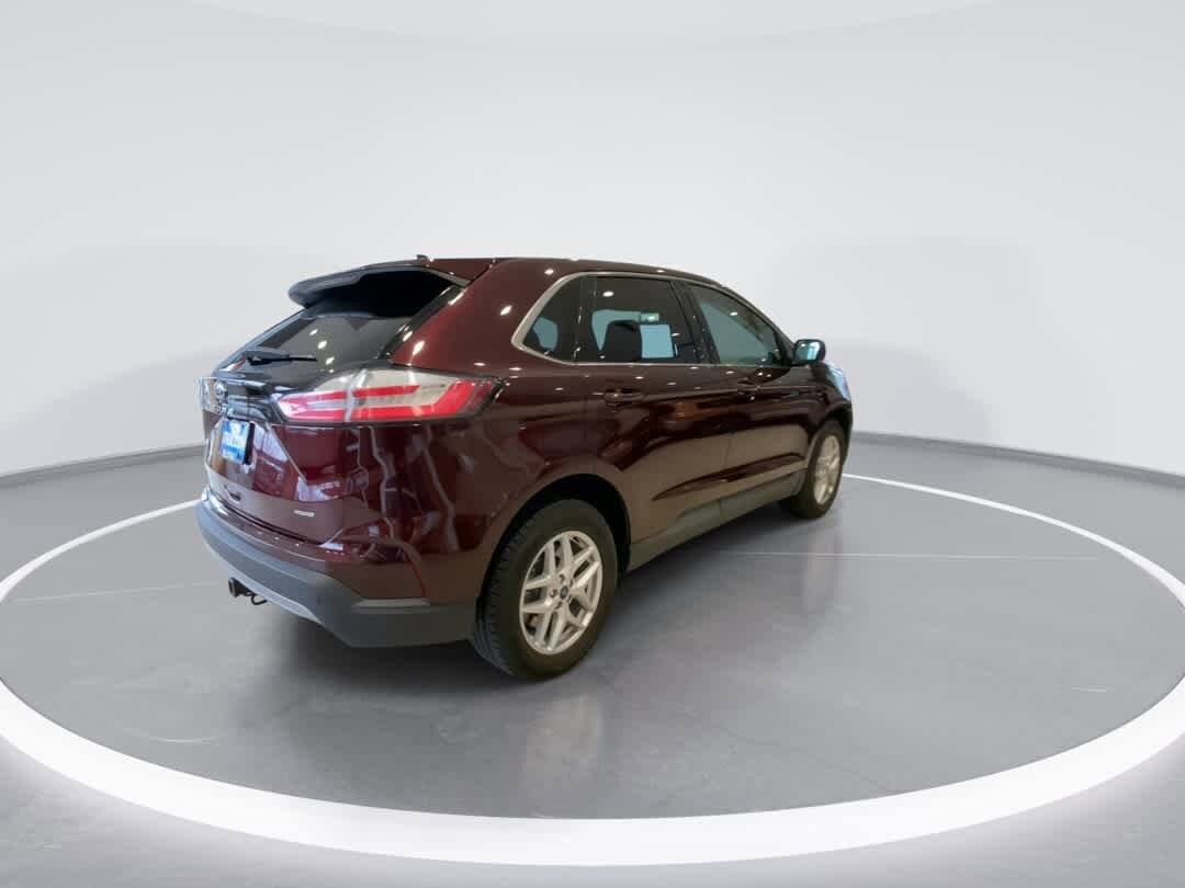 Thumbnail: 2022 Ford Edge - 8