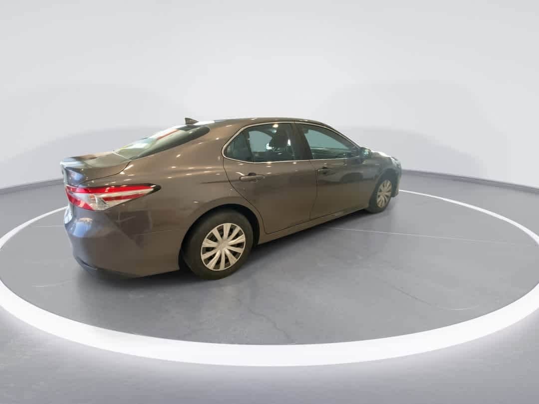 Thumbnail: 2020 Toyota Camry - 8