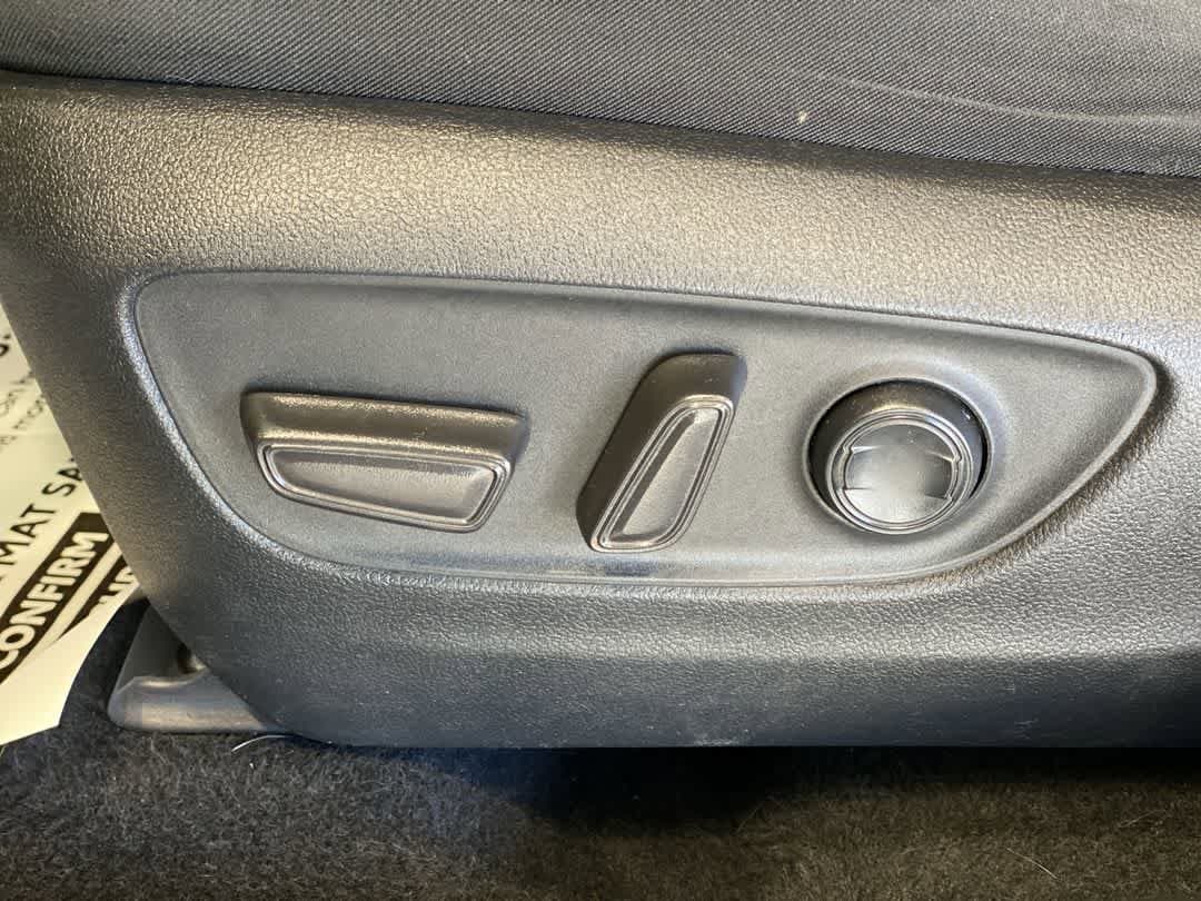 Thumbnail: 2024 Toyota RAV4 - 15