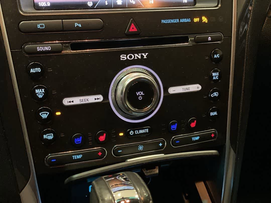 Thumbnail: 2016 Ford Explorer - 21