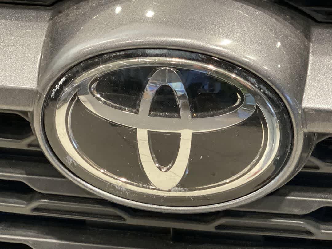 Thumbnail: 2025 Toyota RAV4 - 10