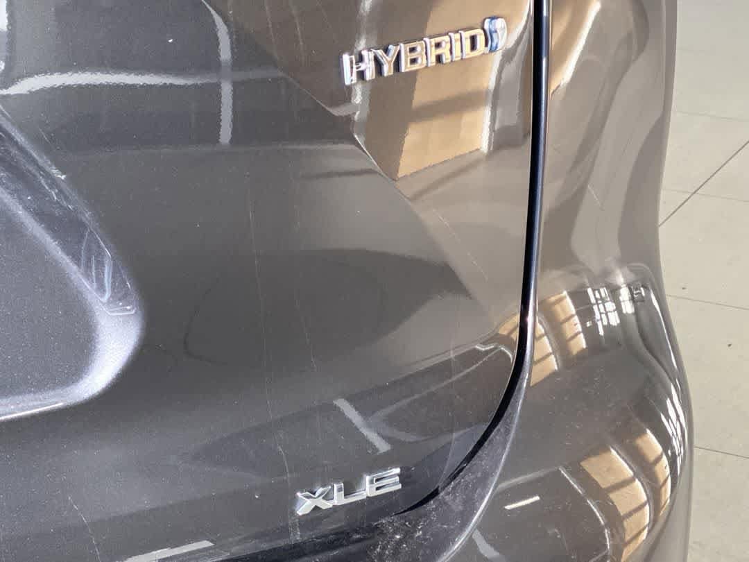 Thumbnail: 2022 Toyota Highlander - 11