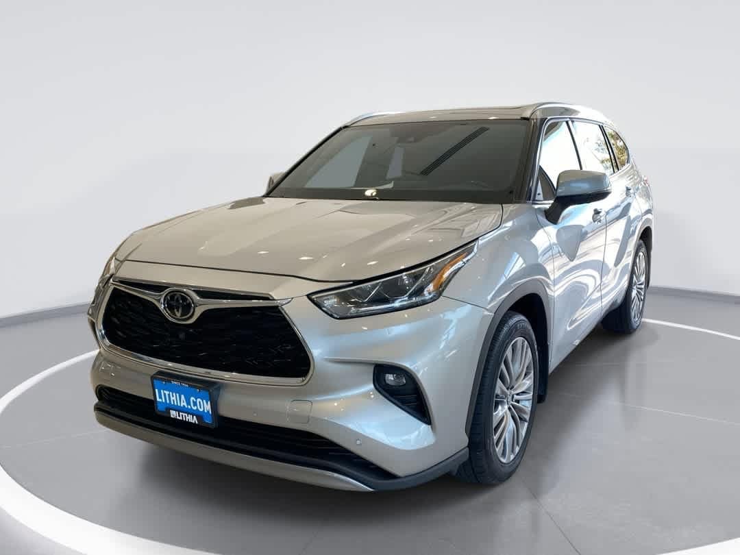 2022 Toyota Highlander Platinum 4x4 V6's photo