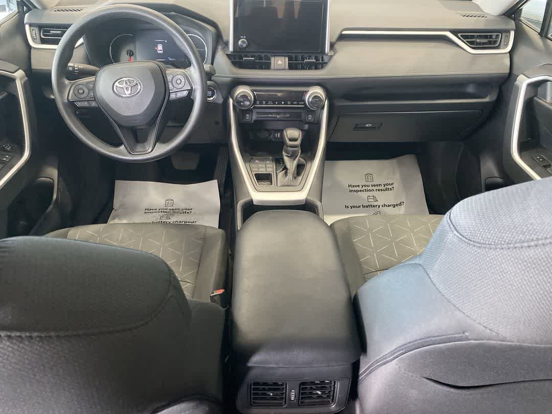 Thumbnail: 2024 Toyota RAV4 - 21