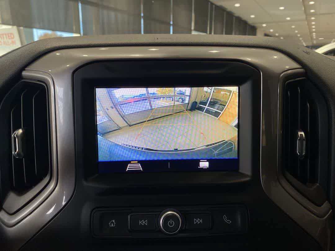 Thumbnail: 2020 Chevrolet Silverado 1500 - 20