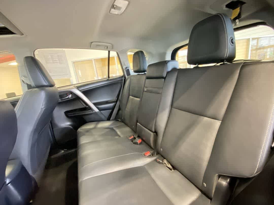 Thumbnail: 2016 Toyota RAV4 - 26