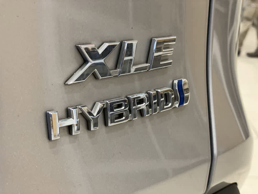 Thumbnail: 2024 Toyota RAV4 - 12