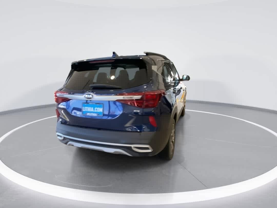 Thumbnail: 2021 Kia Seltos - 7