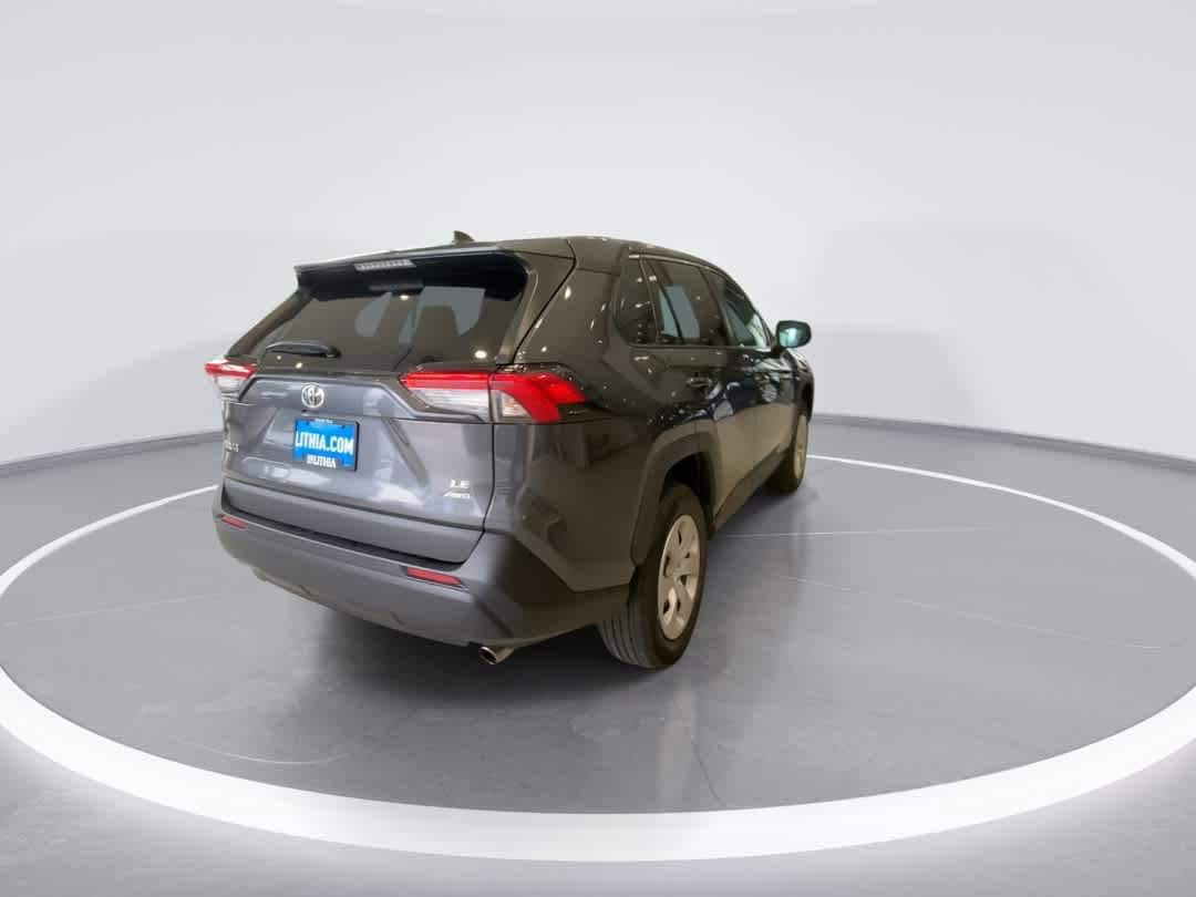 Thumbnail: 2024 Toyota RAV4 - 8