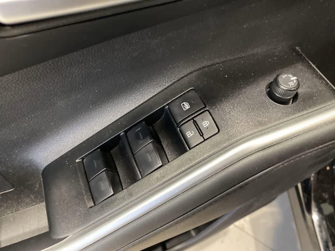 Thumbnail: 2025 Toyota Highlander - 15