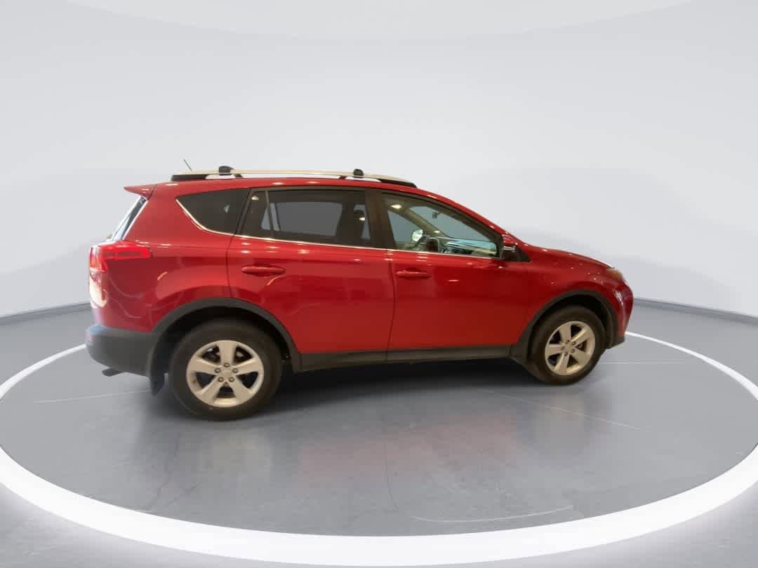 Thumbnail: 2014 Toyota RAV4 - 9